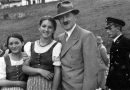 4 Pics: Shy Hitler and the beautiful girls…